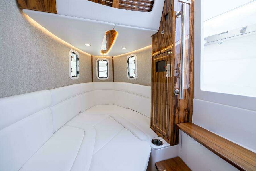 42ft HCB Yacht For Sale