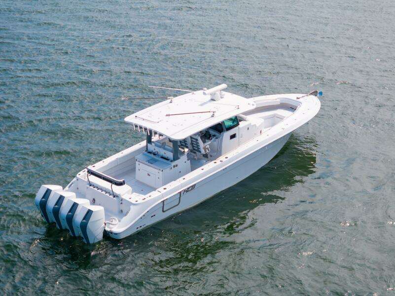 42ft HCB Yacht For Sale