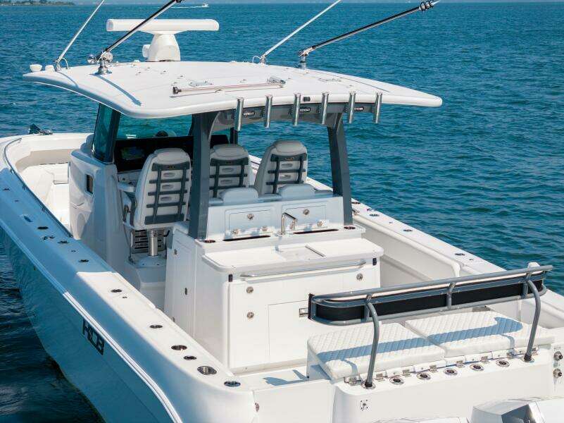 42ft HCB Yacht For Sale