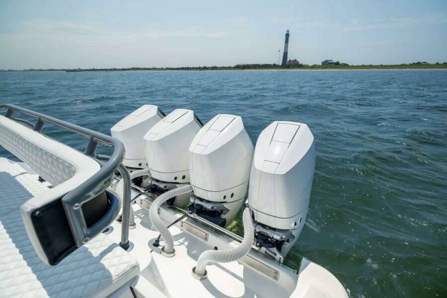 42ft HCB Yacht For Sale