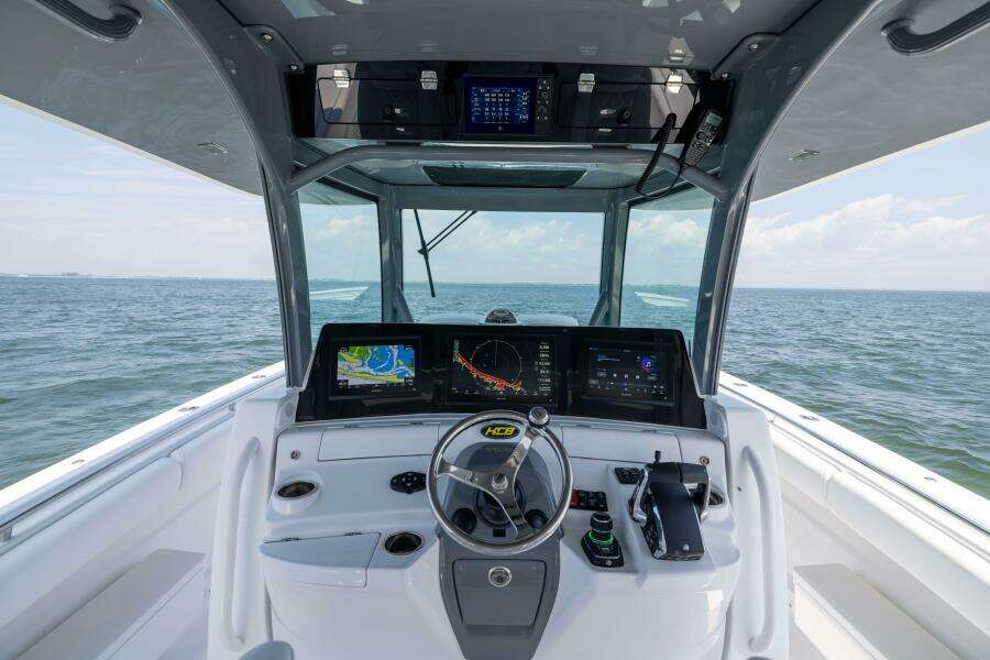 42ft HCB Yacht For Sale