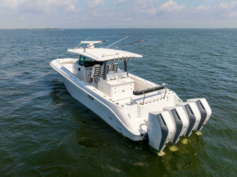 42ft HCB Yacht For Sale