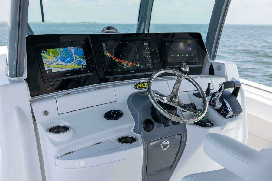 42ft HCB Yacht For Sale