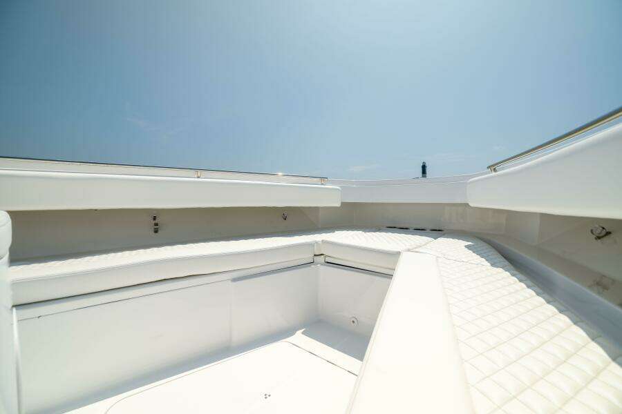 42ft HCB Yacht For Sale