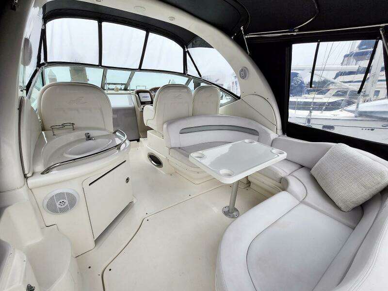 PRICE REDUCED  99 000cad 34ft Sea Ray Yacht For Sale
