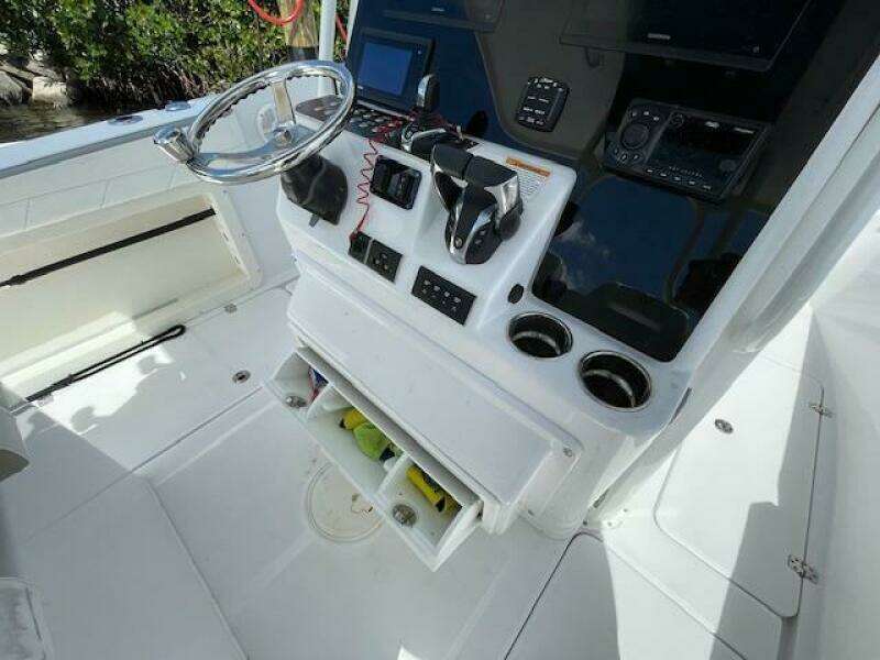29ft Century Yacht For Sale