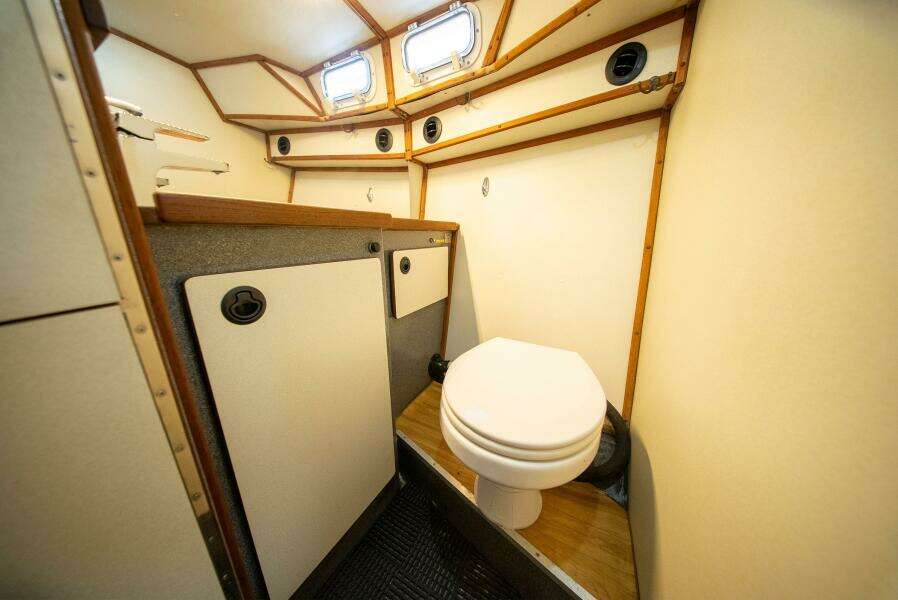 North Wind 32ft EagleCraft Yacht For Sale