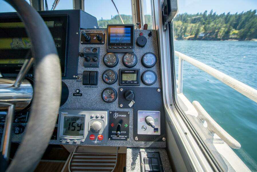 North Wind 32ft EagleCraft Yacht For Sale