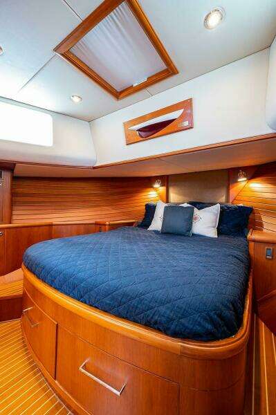 47ft Grand Banks Yacht For Sale