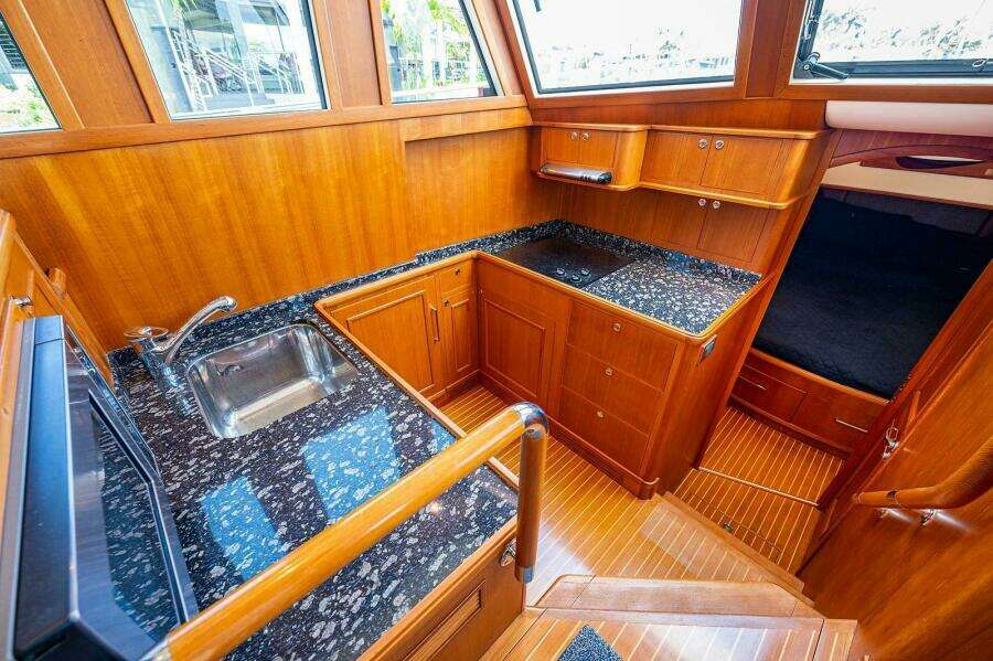 47ft Grand Banks Yacht For Sale