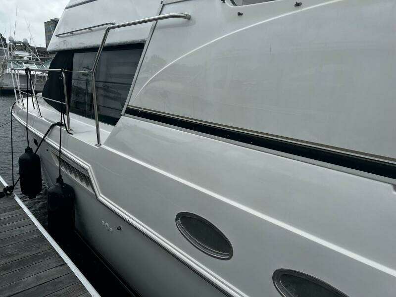 Tally Ho II 35ft Carver Yacht For Sale