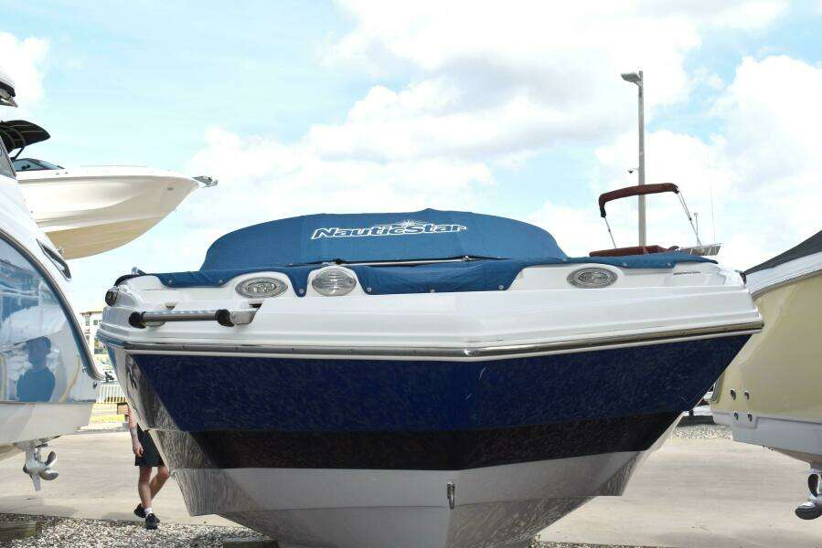 Island Bound 24ft NauticStar Yacht For Sale