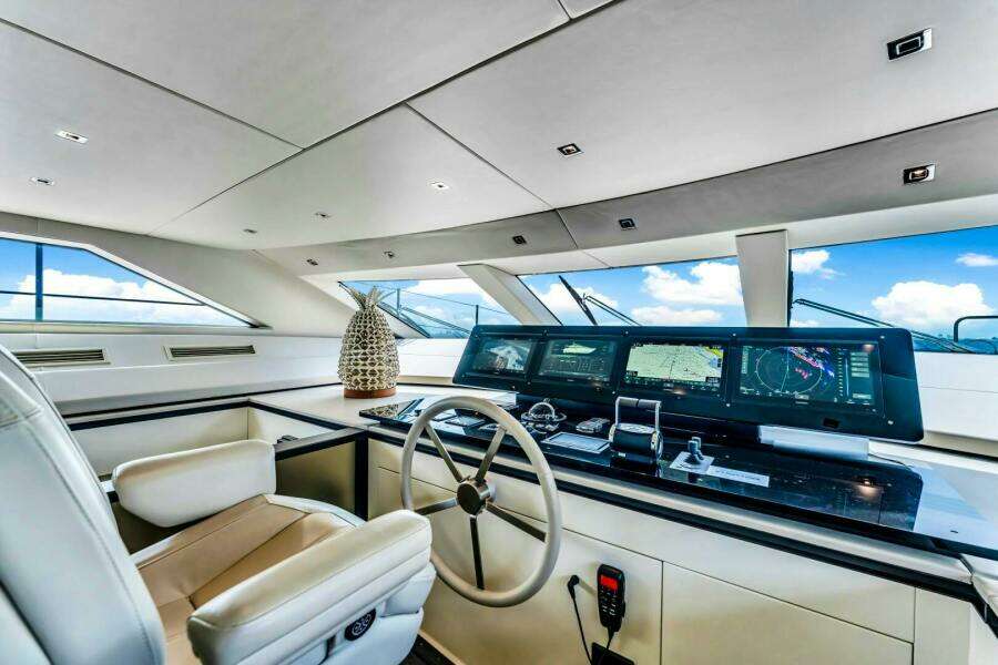 NOTYNOG 90ft Sanlorenzo Yacht For Sale NOTYNOG 90ft Sanlorenzo Yacht For Sale