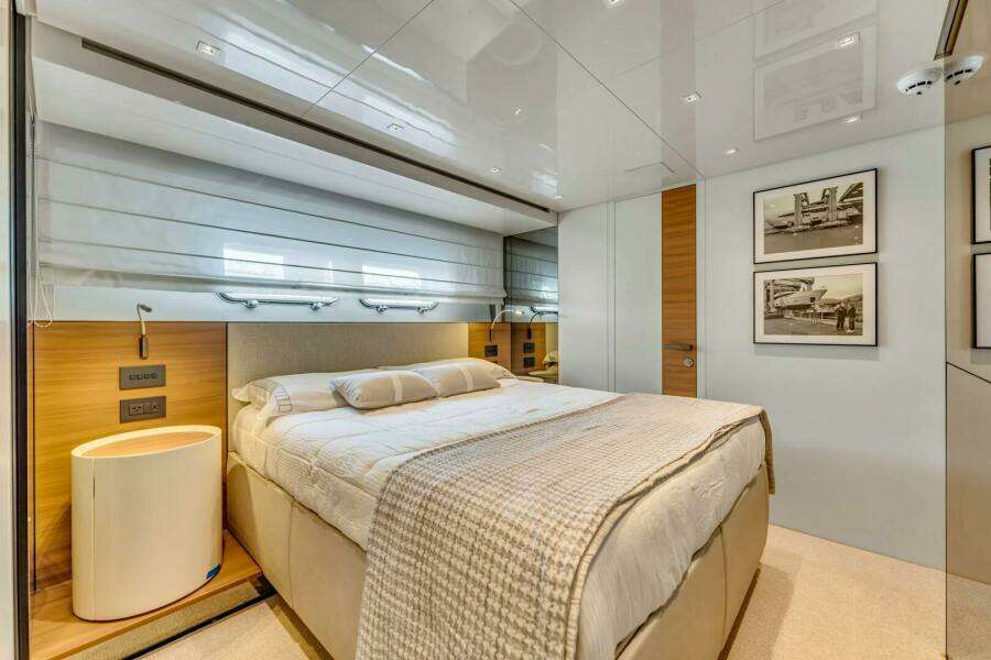 NOTYNOG 90ft Sanlorenzo Yacht For Sale
