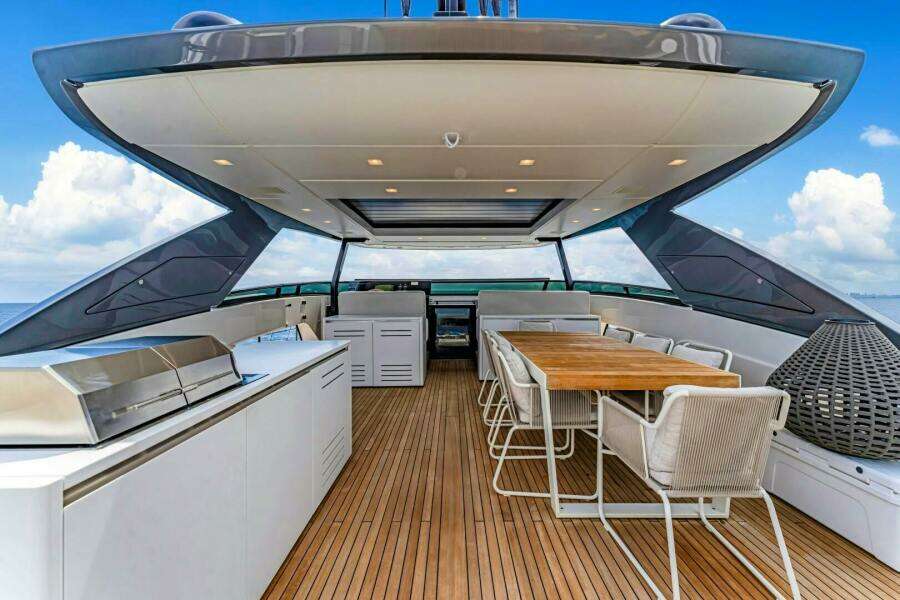 NOTYNOG 90ft Sanlorenzo Yacht For Sale NOTYNOG 90ft Sanlorenzo Yacht For Sale