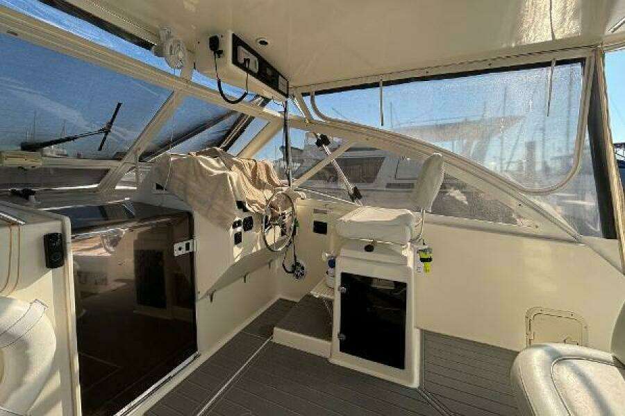 Reel Deal 35ft Carolina Classic Yacht For Sale
