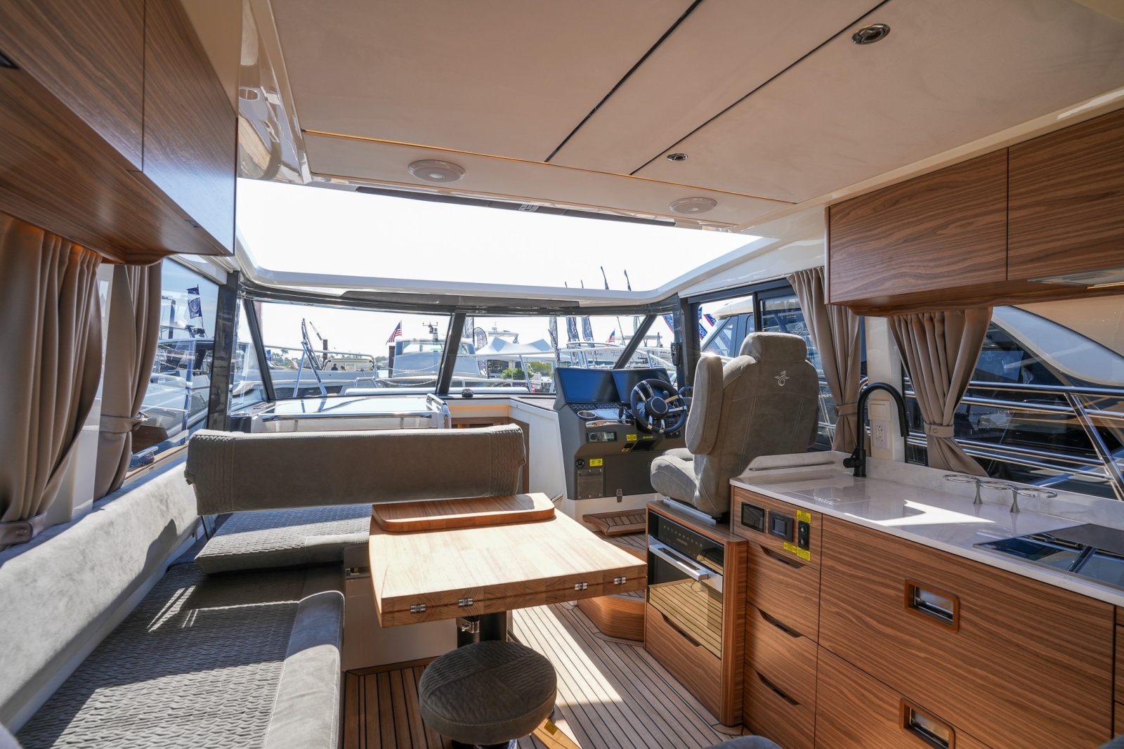 39ft Marex Yacht For Sale