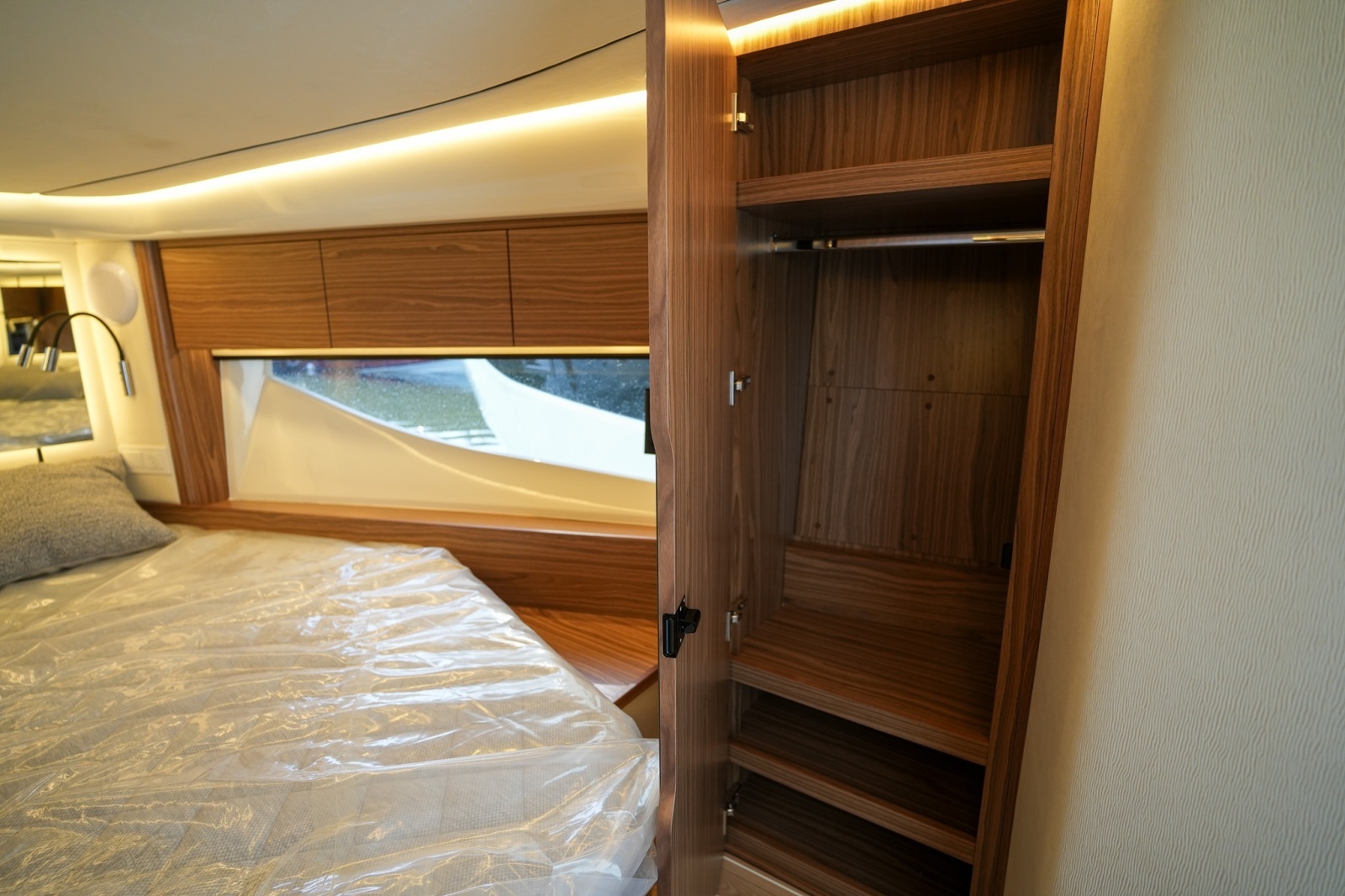 39ft Marex Yacht For Sale