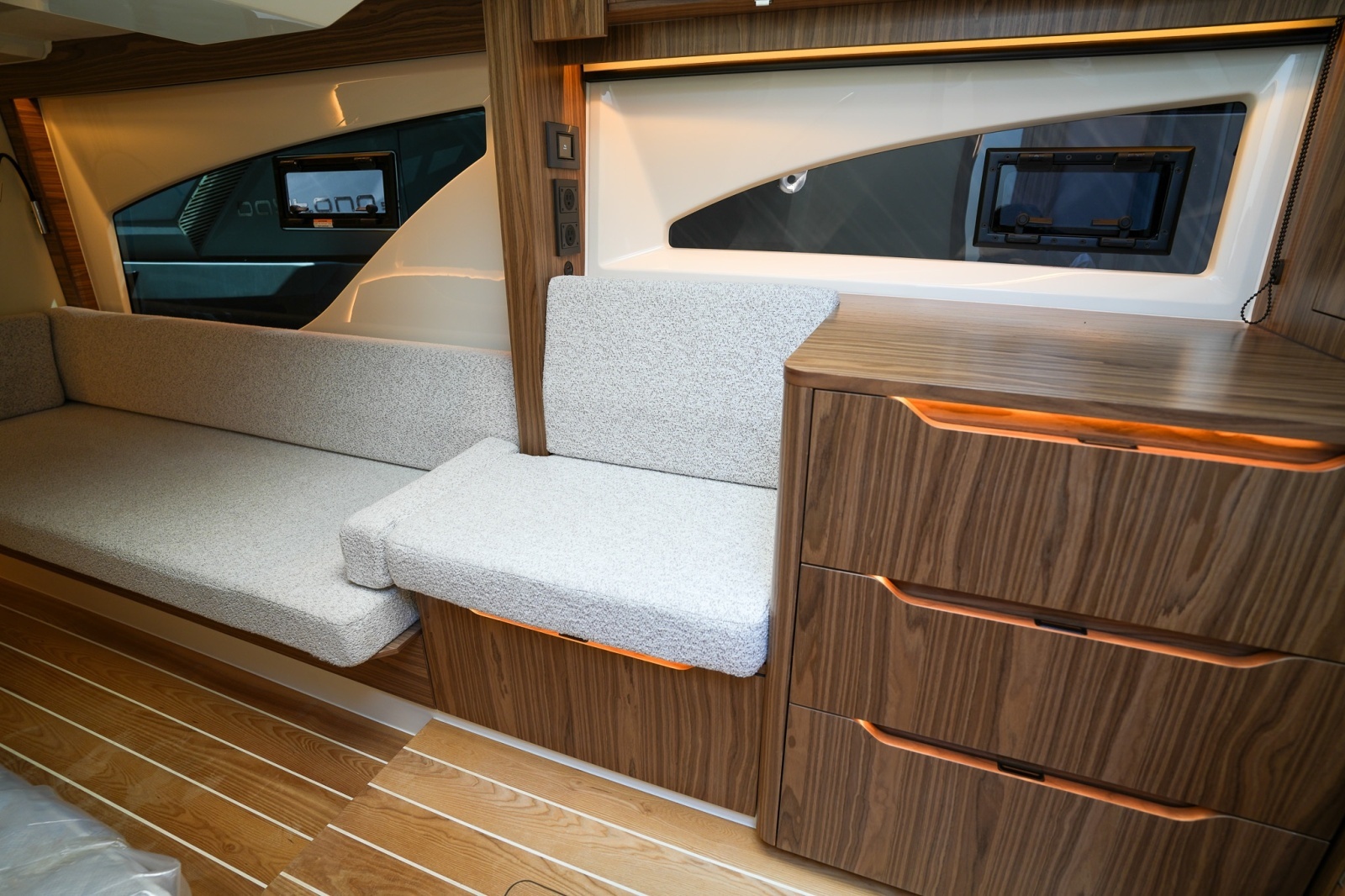 39ft Marex Yacht For Sale