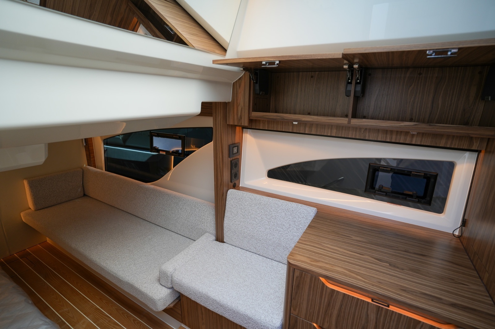39ft Marex Yacht For Sale