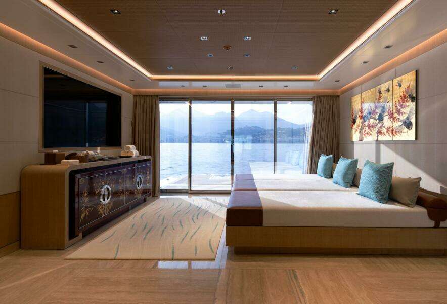LOWER DECK - RELAXATION AREA