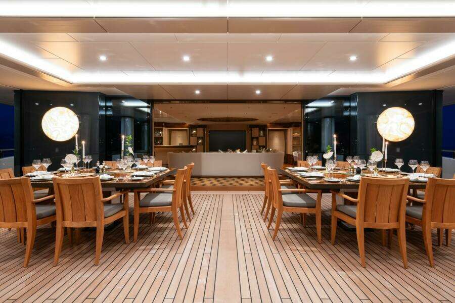 OWNER'S DECK 