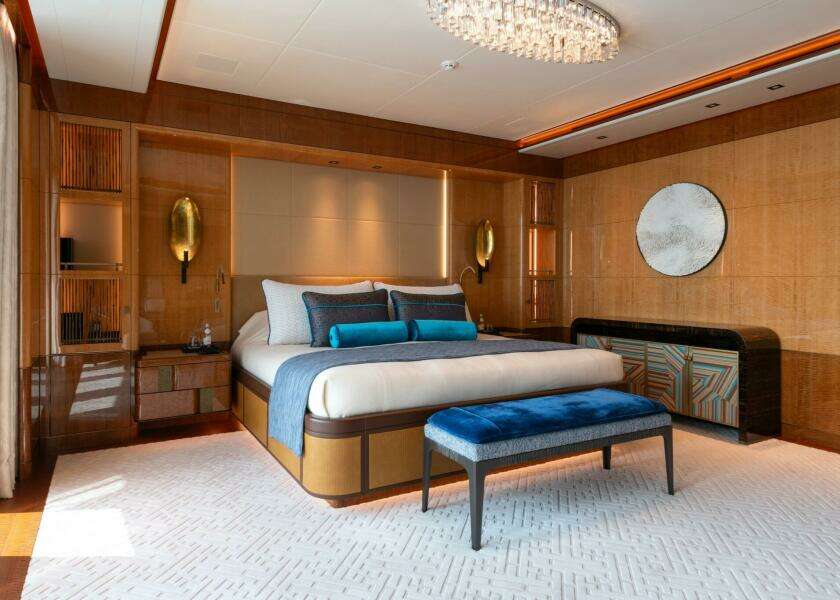 MAIN DECK - VIP STATEROOM 