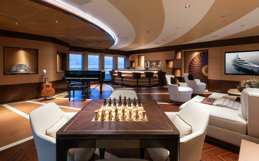BRIDGE DECK – MUSIC LOUNGE