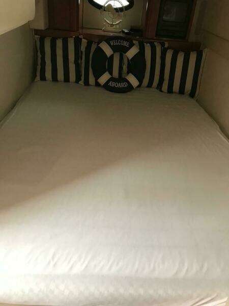 Off Shore Funs 33ft Doral Yacht For Sale