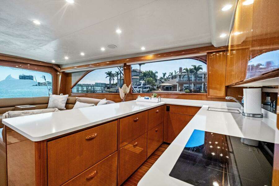 2002 61 Viking Convertible - Saltwater Cowboy 