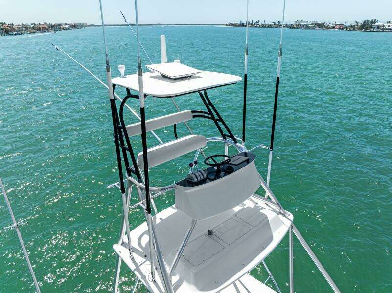 2002 61 Viking Convertible - Saltwater Cowboy 