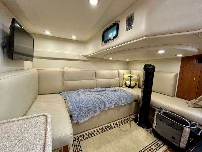 36ft Rinker Yacht For Sale