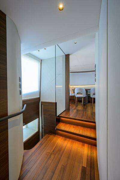 Princess X80 80ft Princess Yacht For Sale