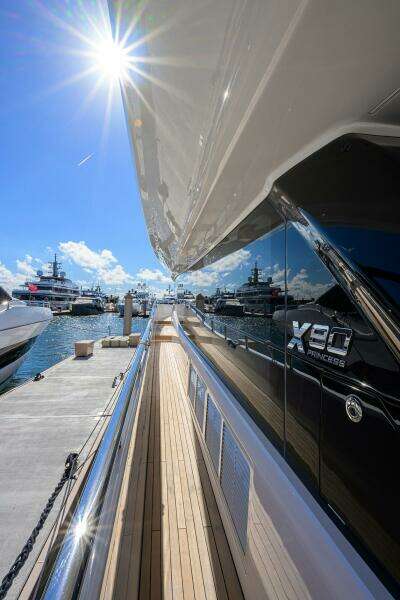 Princess X80 80ft Princess Yacht For Sale