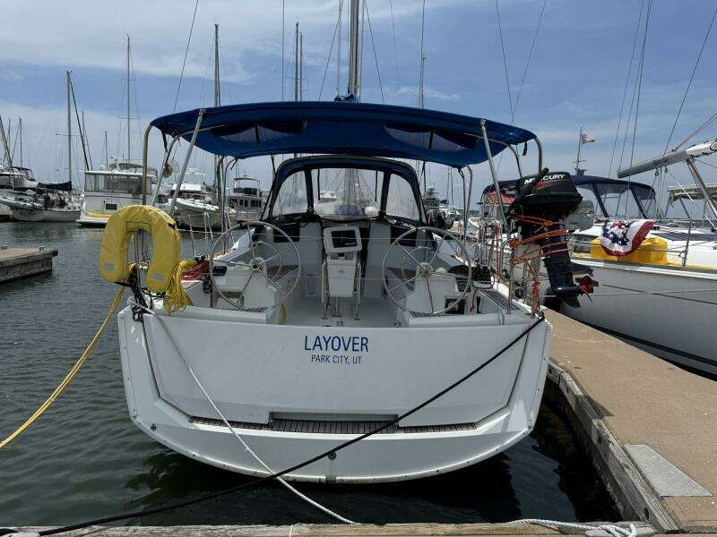 Layover 38ft Jeanneau Yacht For Sale