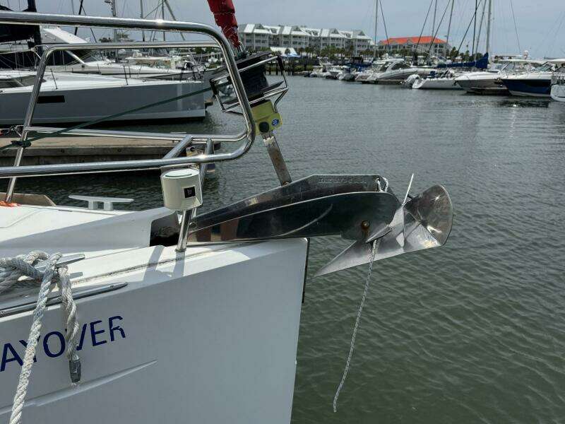 Layover 38ft Jeanneau Yacht For Sale