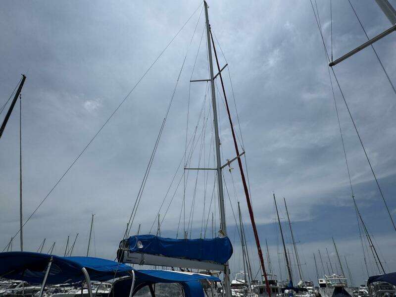 Layover 38ft Jeanneau Yacht For Sale