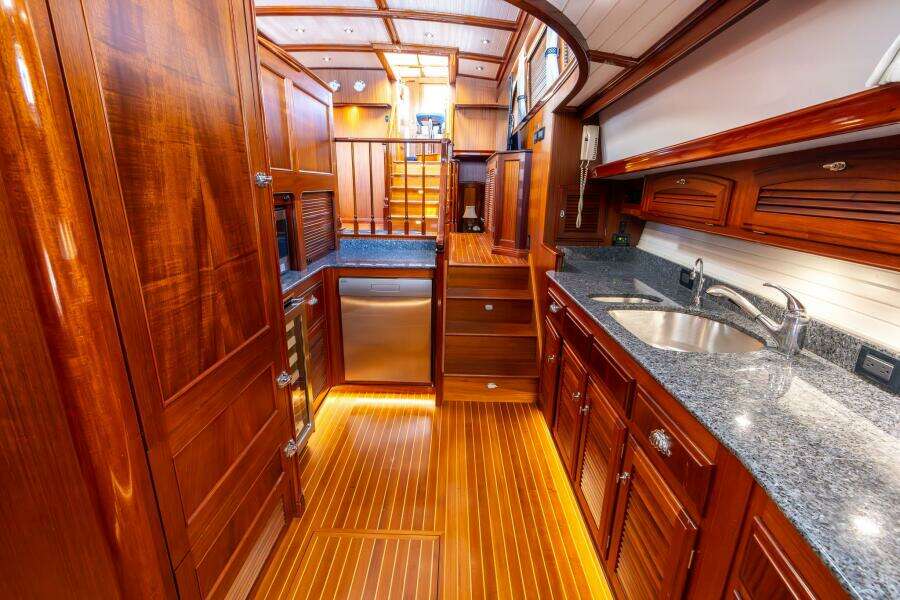LIBERTY 82ft Lyman Morse Yacht For Sale