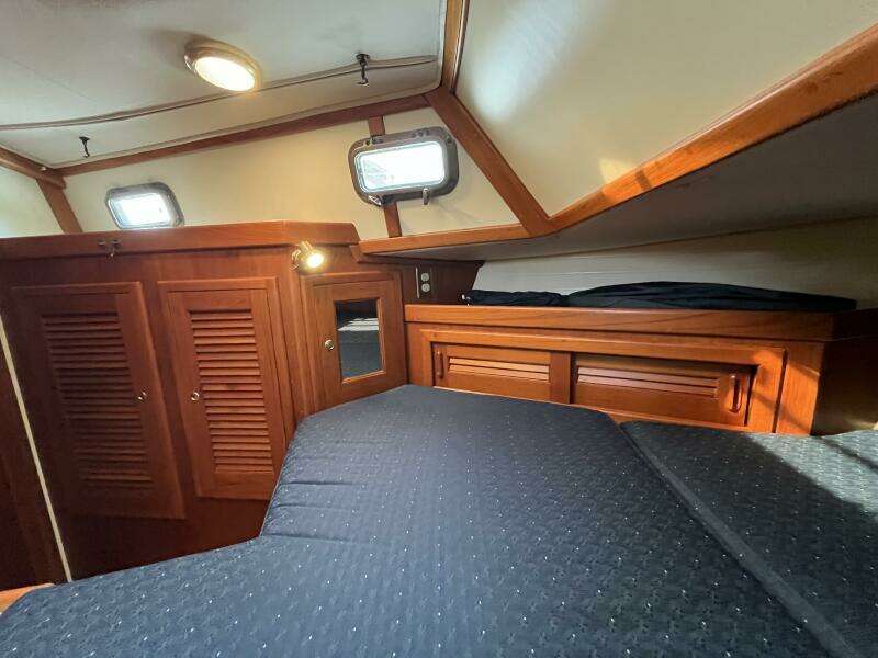 Morning Dew 37ft Pacific Seacraft Yacht For Sale