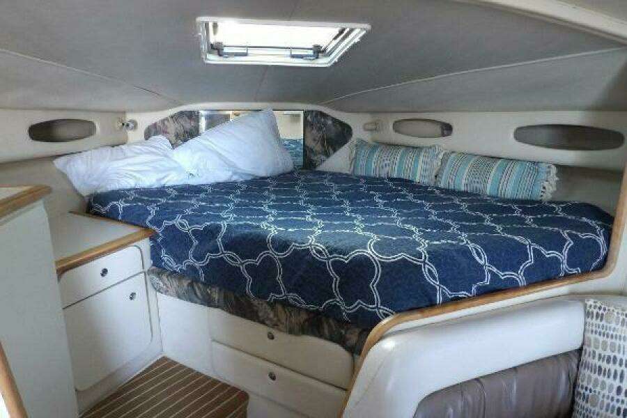 36ft Wellcraft Yacht For Sale