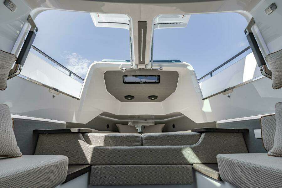 37ft Axopar Yacht For Sale