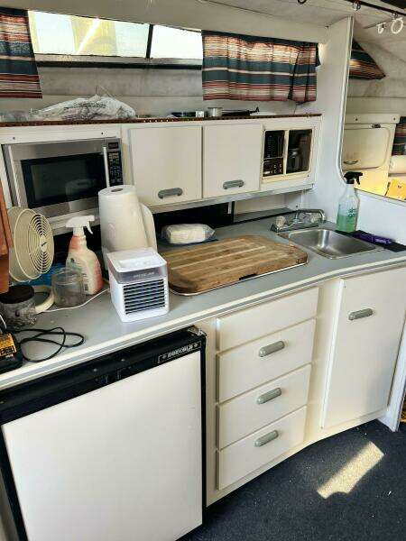 Walking On Water 33ft Wellcraft Yacht For Sale