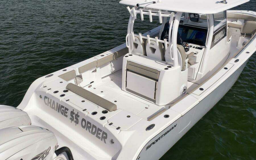 Change Order 35ft Sportsman Yacht For Sale