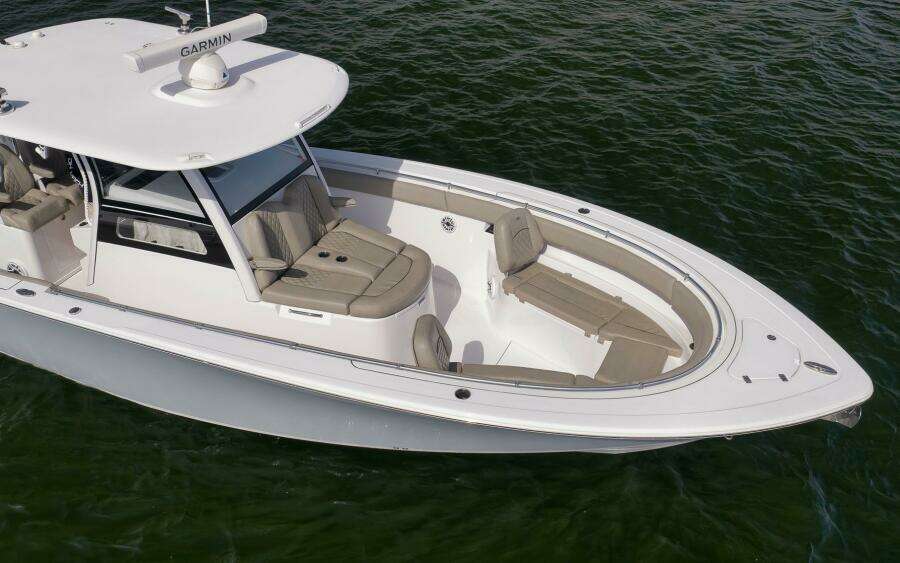 Change Order 35ft Sportsman Yacht For Sale