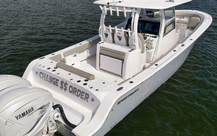 Change Order 35ft Sportsman Yacht For Sale
