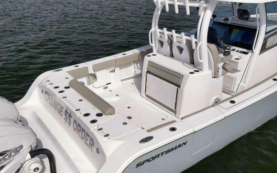 Change Order 35ft Sportsman Yacht For Sale