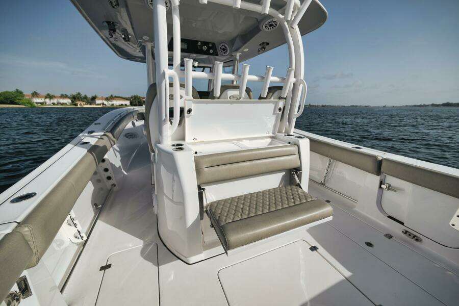 Change Order 35ft Sportsman Yacht For Sale