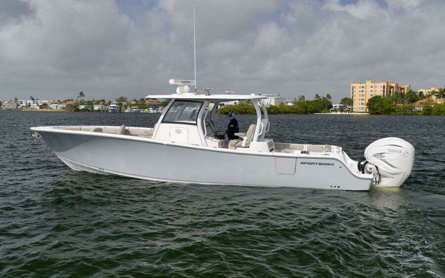 Change Order 35ft Sportsman Yacht For Sale