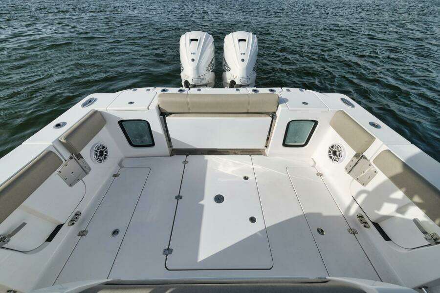 Change Order 35ft Sportsman Yacht For Sale