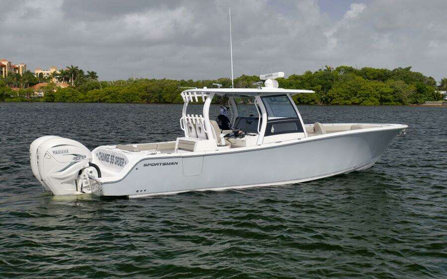 Change Order 35ft Sportsman Yacht For Sale